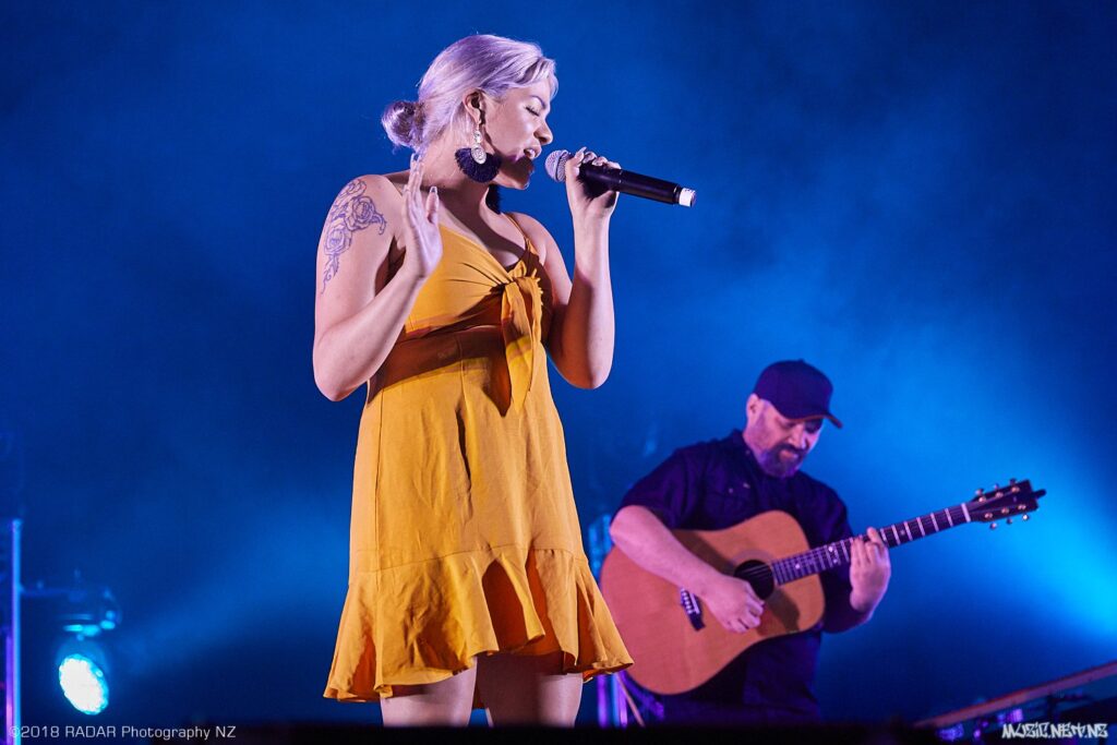 Maisey Rika (feat Sianne) @ Te Rauparaha Arena, Wellington 02/11/2018