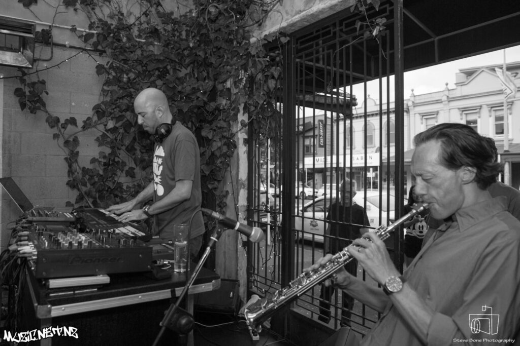 Mark De Clive Lowe @ Ponsonby Social Club, Auckland 12/02/2017