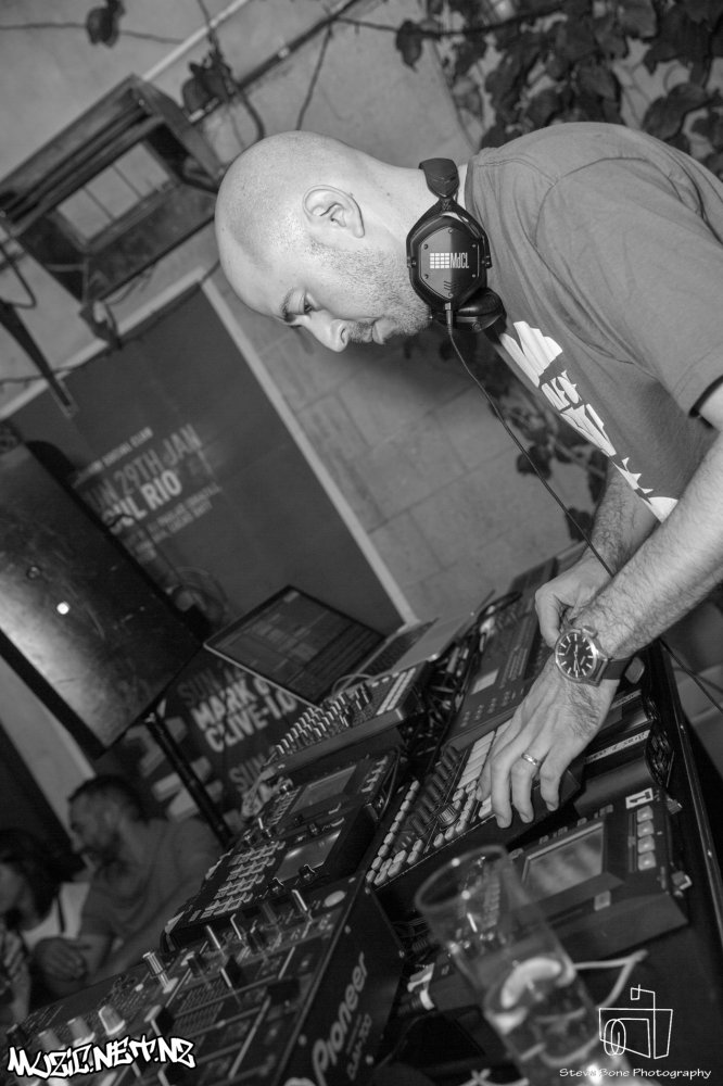 Mark De Clive Lowe @ Ponsonby Social Club, Auckland 12/02/2017