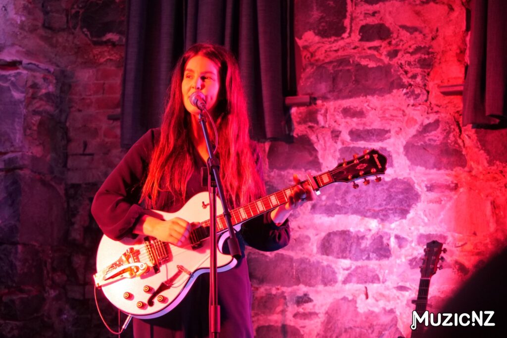 Mel Parsons @ Moons, Dunedin 18/10/2024