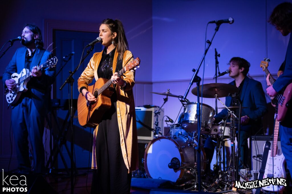 Mel Parsons @ Port Chalmers Town Hall, Dunedin 26/11/2022