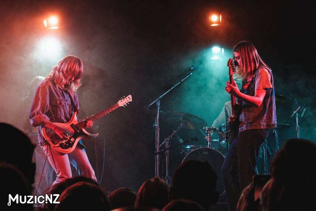 Mermaidens @ The Hollywood Avondale, Auckland 08/12/23