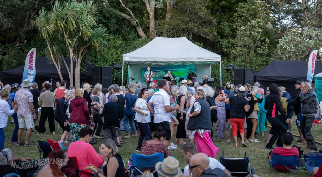 Midge Marsden @ Music In Parks, Blockhouse Bay Beach, Auckland 15/02/2019