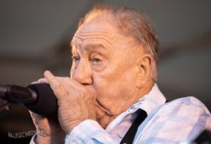 Midge Marsden @ Music In Parks, Blockhouse Bay Beach Reserve, Auckland 05/02/2021