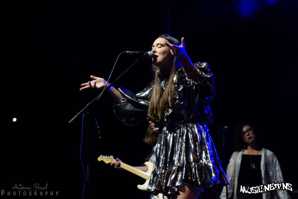 Milly Tabak & The Miltones @ Spark Arena, Auckland 01/11/2020