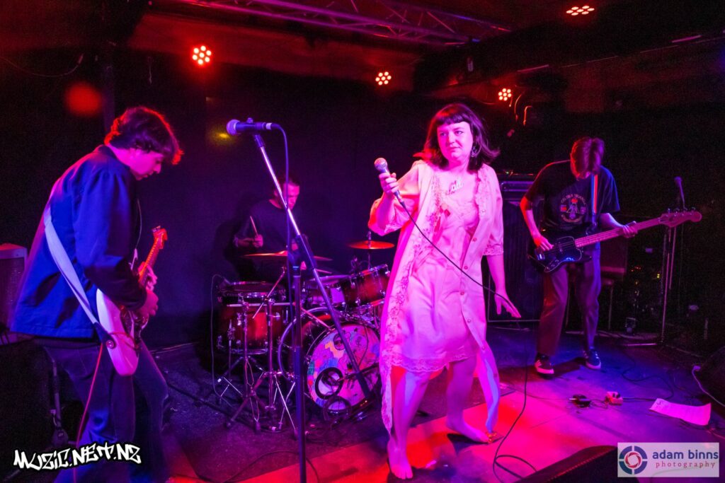 Milpool @ Captain Cook Hotel, Dunedin 06/04/19
