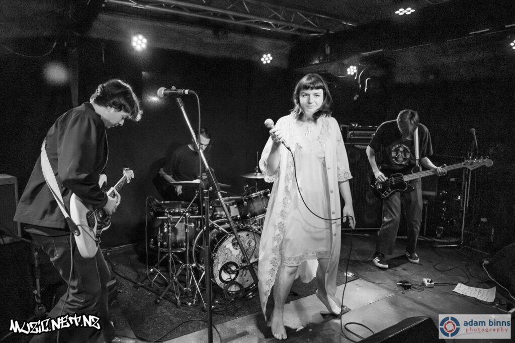 Milpool @ Captain Cook Hotel, Dunedin 06/04/19