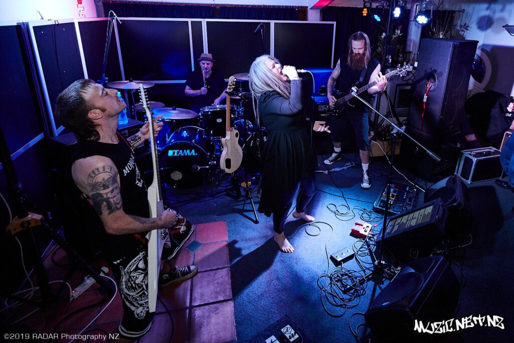 Mojo Alice @ The Bellevue, Lower Hutt 23/11/2019