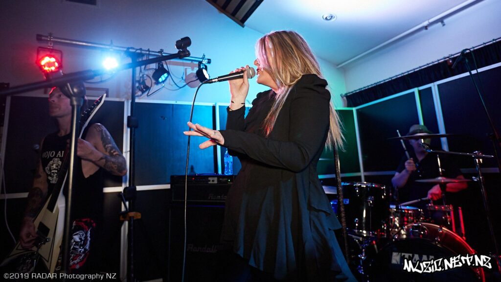 Mojo Alice @ The Bellevue, Lower Hutt 23/11/2019