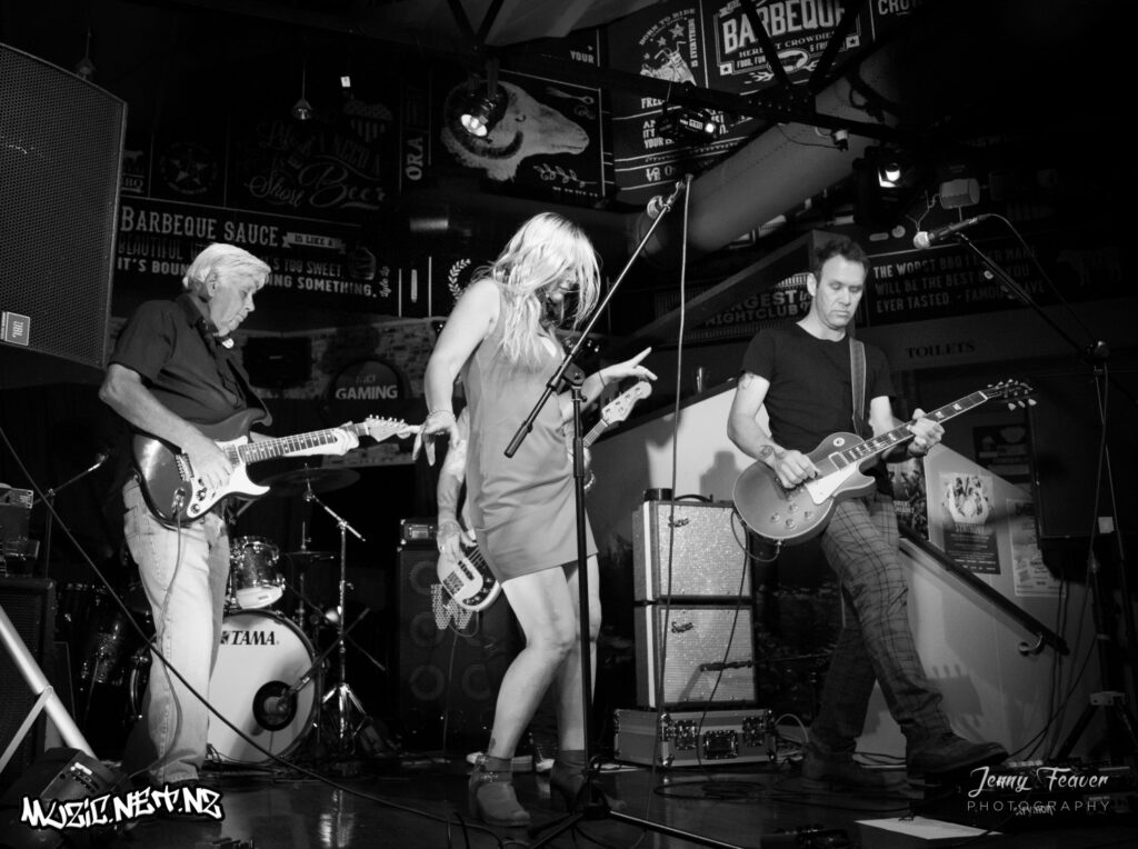 Ms Alignment @ Crowded House, New Plymouth 16/01/2021