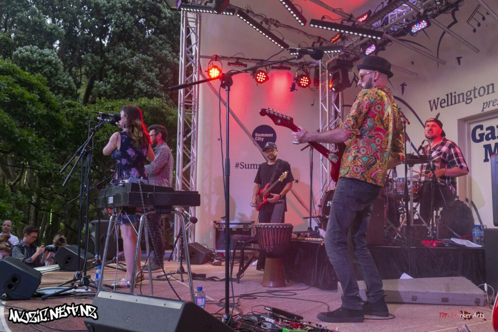 Mundi @ Botanical Gardens, Wellington 9/01/2019