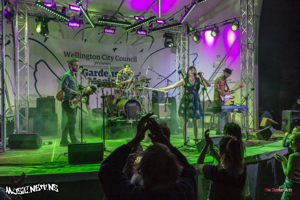 Mundi @ Botanical Gardens, Wellington 9/01/2019