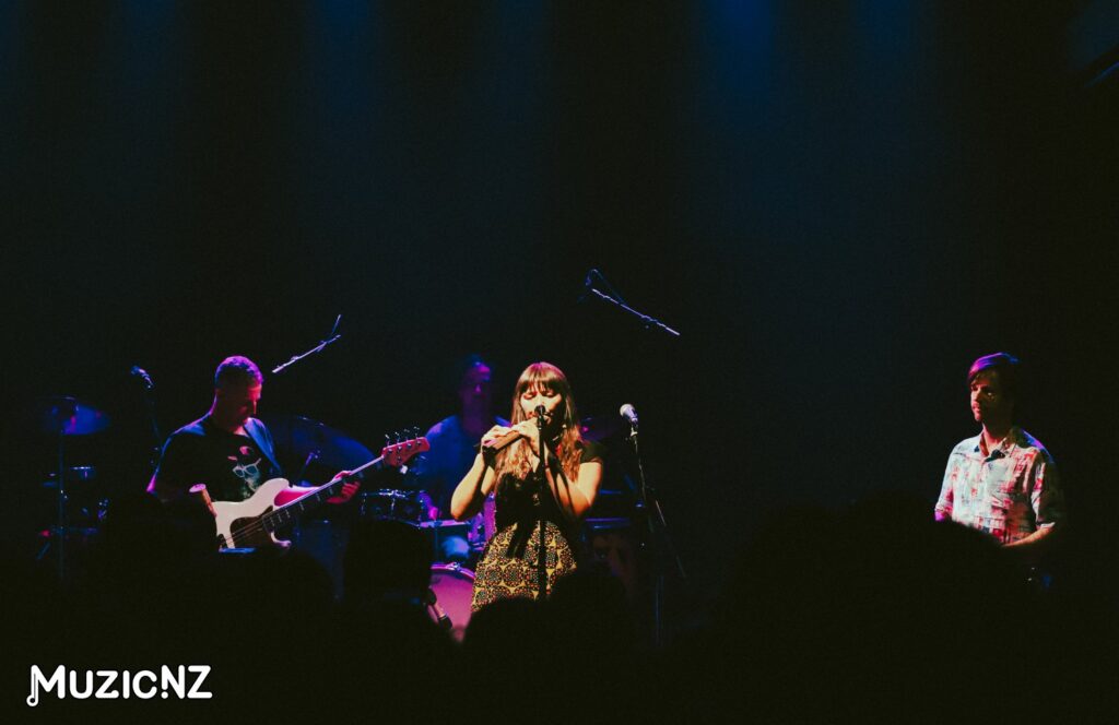Mundi @ Loons, Lyttelton 06/10/2023