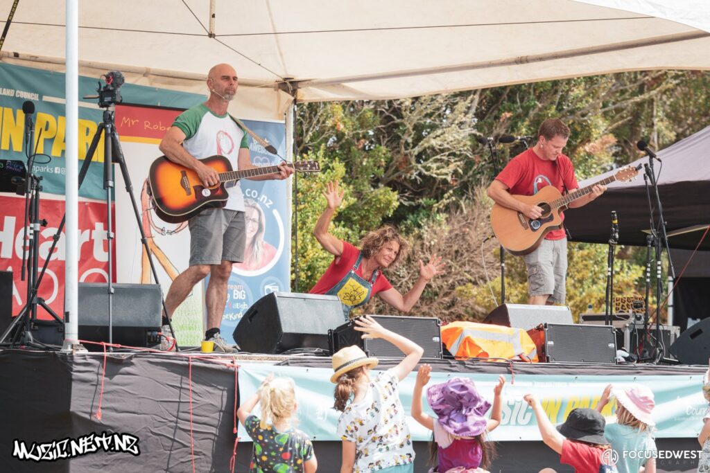 Music In Parks: Kids Music @ Birkenhead War Memorial Park, Auckland 01/02/2020