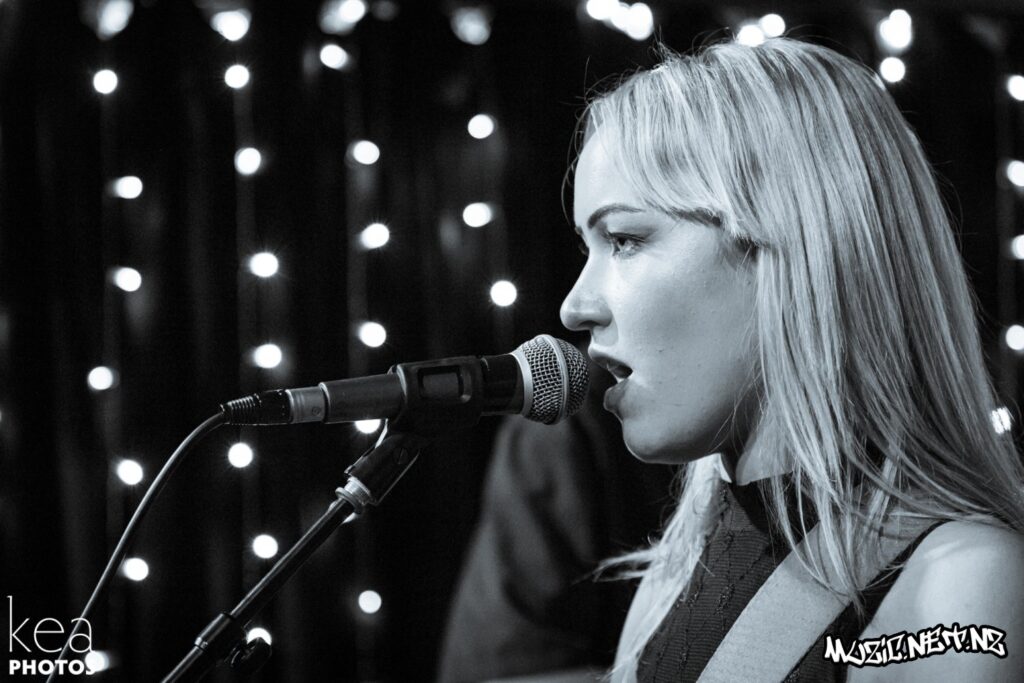 Neive Strang @ Bark, Dunedin 22/01/2022