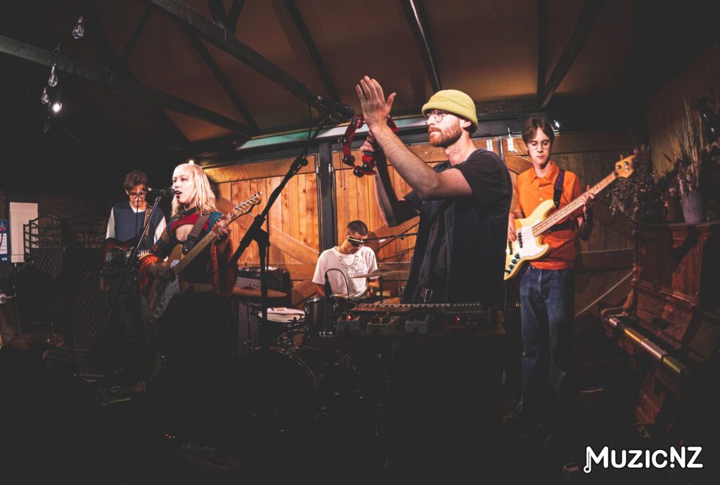 Neive Strang Music @ Sherwood, Queenstown 01/04/2023