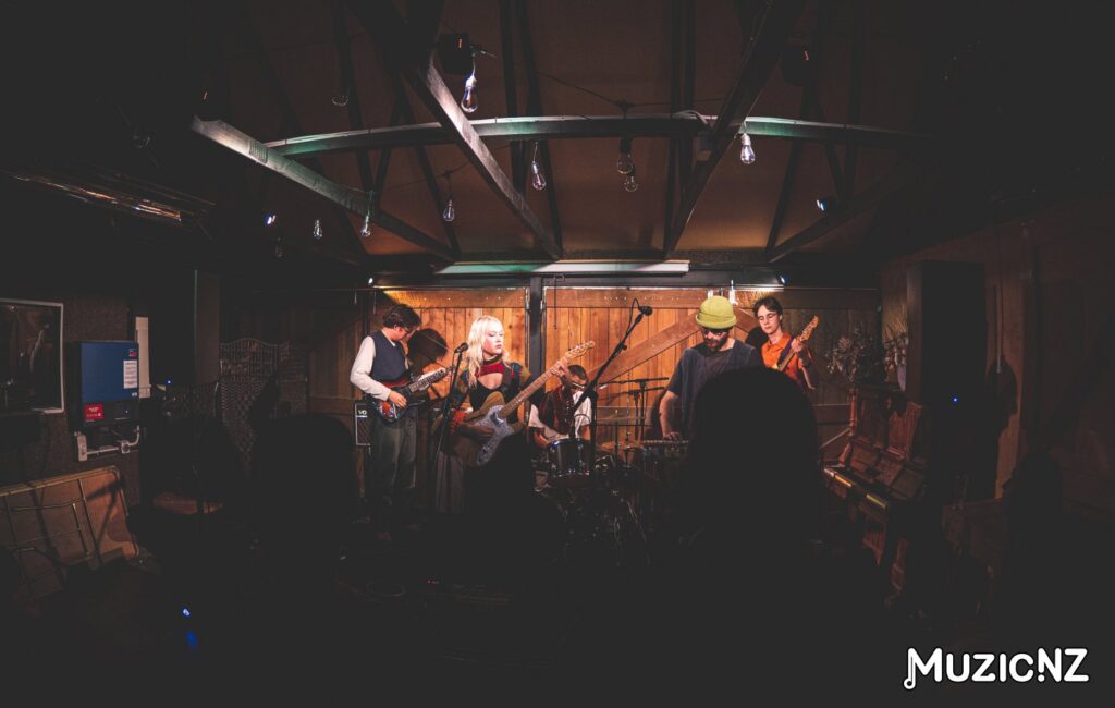 Neive Strang Music @ Sherwood, Queenstown 01/04/2023