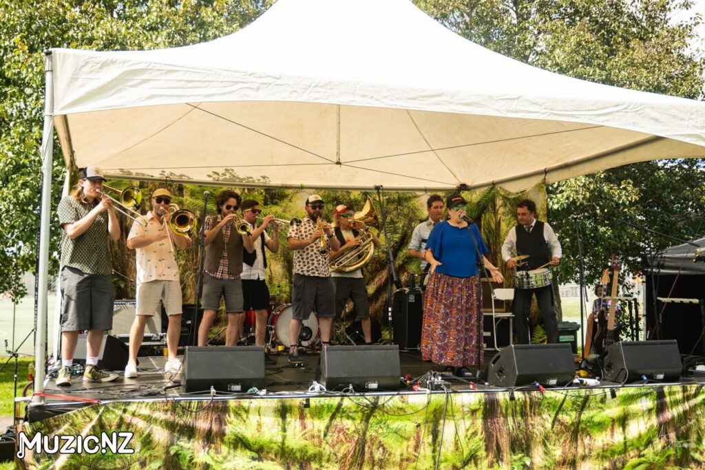 Niko Ne Zna @ Te Pai Park, Auckland, 12/03/2023
