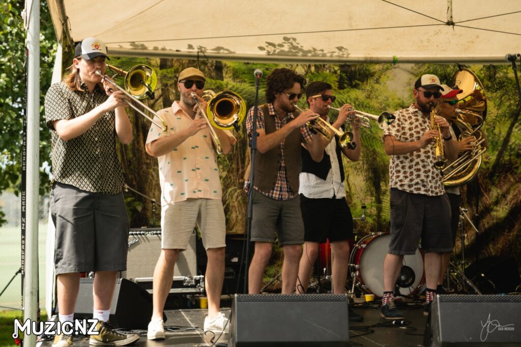 Niko Ne Zna @ Te Pai Park, Auckland, 12/03/2023