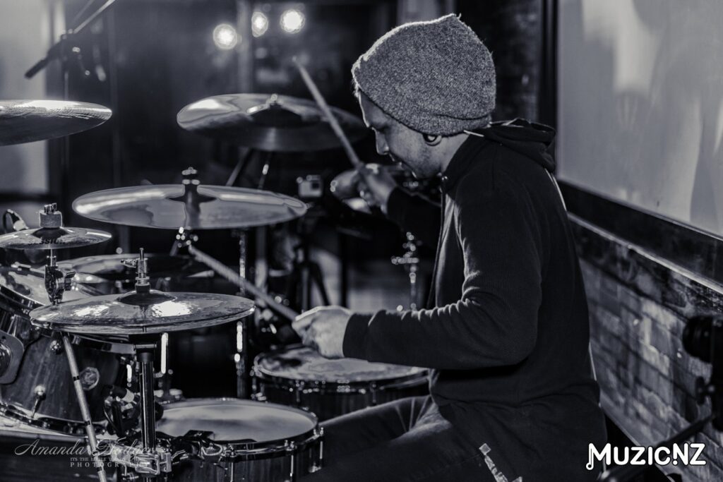 No Life @ Castle Bar, Palmerston North 17/12/2022