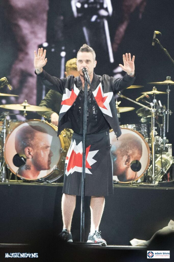 Robbie Williams @ Forsyth Barr Stadium, Dunedin 17/02/2018