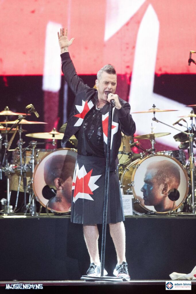 Robbie Williams @ Forsyth Barr Stadium, Dunedin 17/02/2018