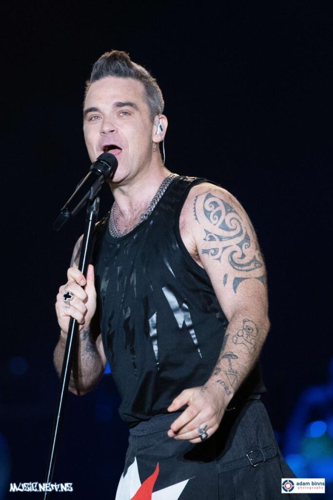 Robbie Williams @ Forsyth Barr Stadium, Dunedin 17/02/2018
