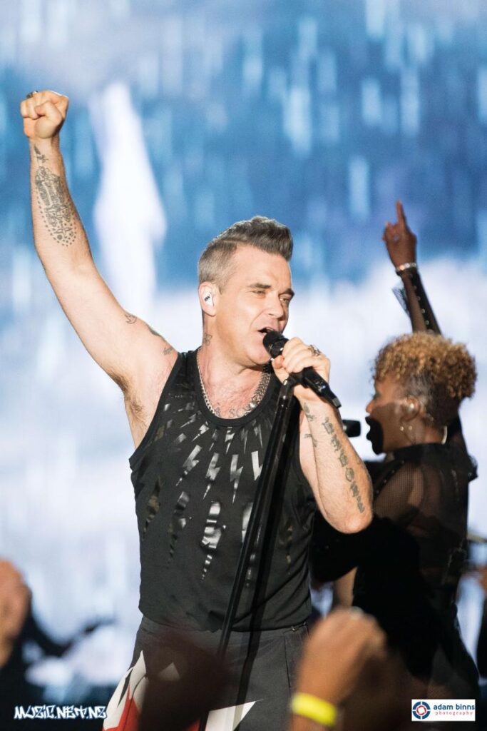 Robbie Williams @ Forsyth Barr Stadium, Dunedin 17/02/2018