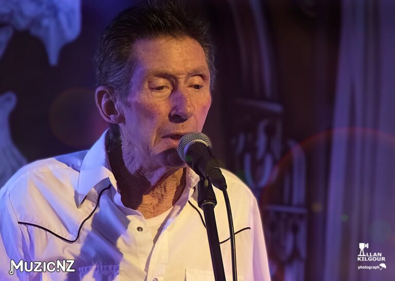 Robin Banks @ The Jam Factory, Tauranga 04/08/2023