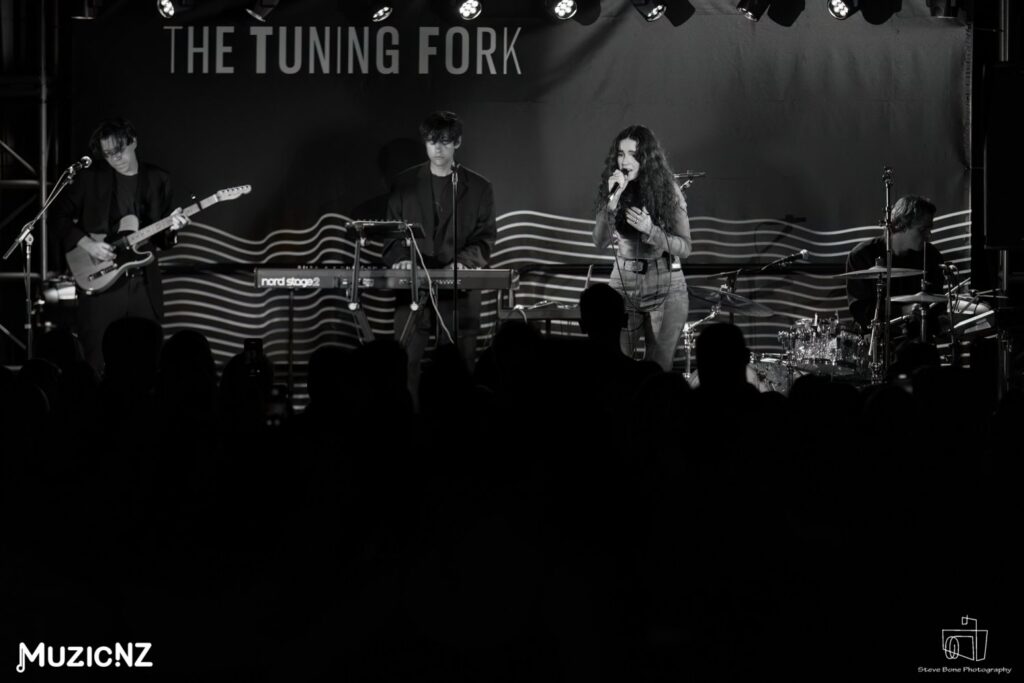 Robinson @ The Tuning Fork, Auckland 19/03/2023