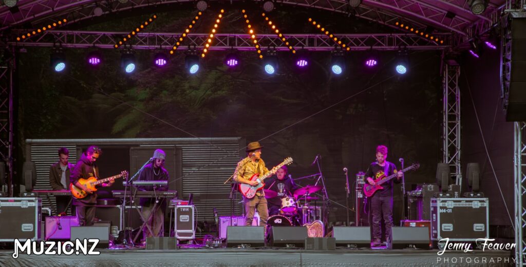 Sam Fowles & The Experience @ Festival Of Lights Pukekura Park, New Plymouth 5/01/2025