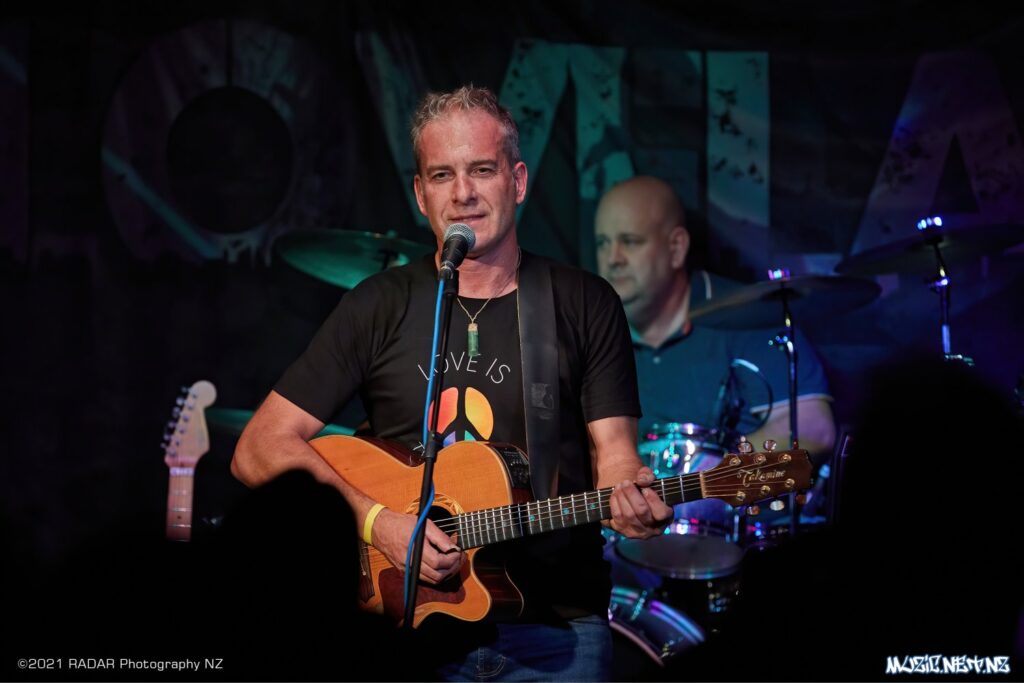 Scott Bowater Band @ Lovelands, Porirua 01/05/2021