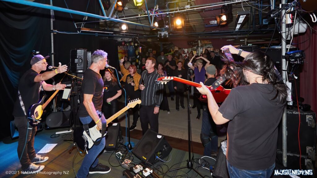Scott Bowater Band @ Lovelands, Porirua 01/05/2021