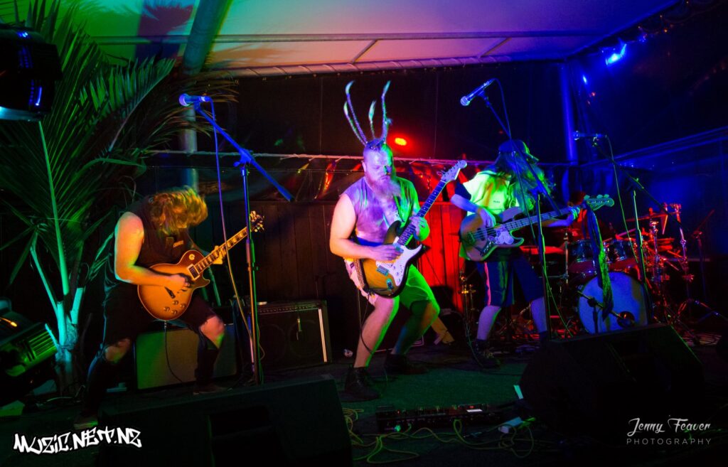 Skank Bandit @ Butlers Reef, Oakura 12/12/2020