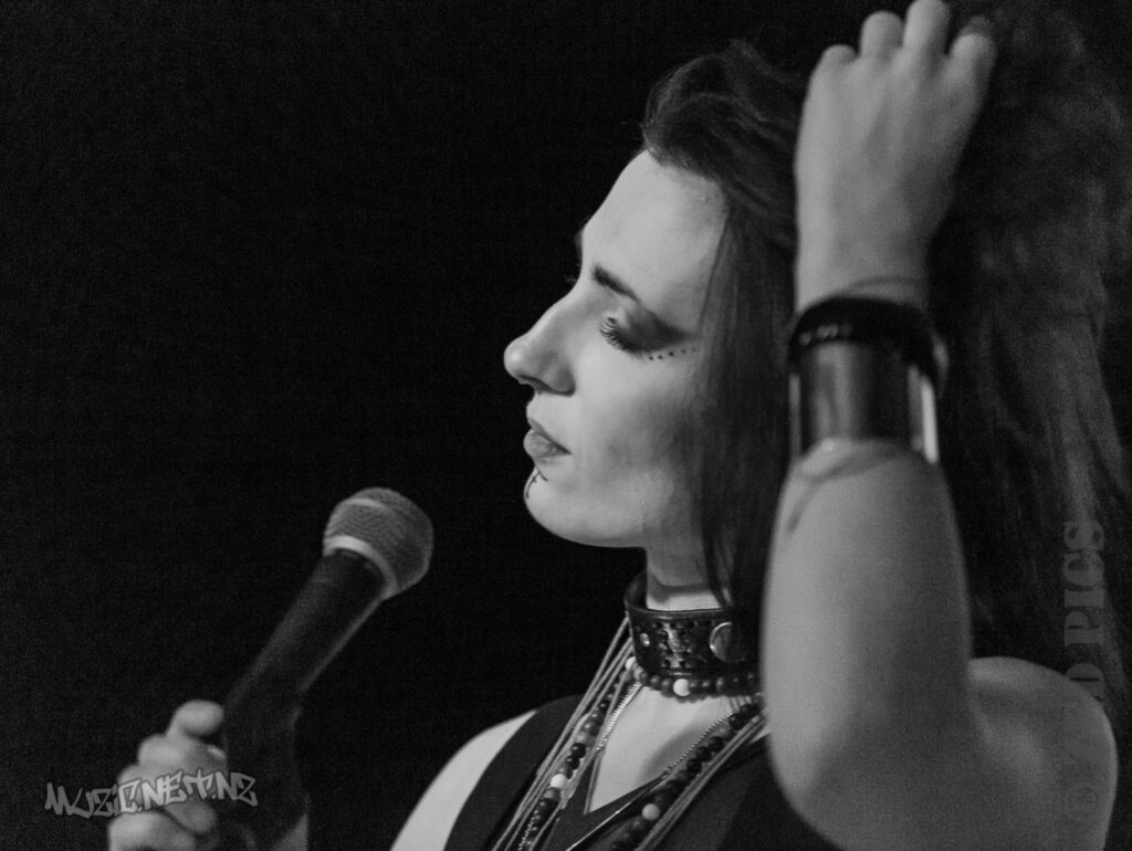 Solomon Cole & Ely Xir @ Anthology Lounge, Auckland 24/05/2019