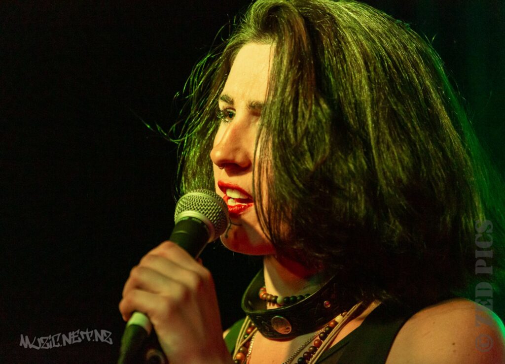 Solomon Cole & Ely Xir @ Anthology Lounge, Auckland 24/05/2019