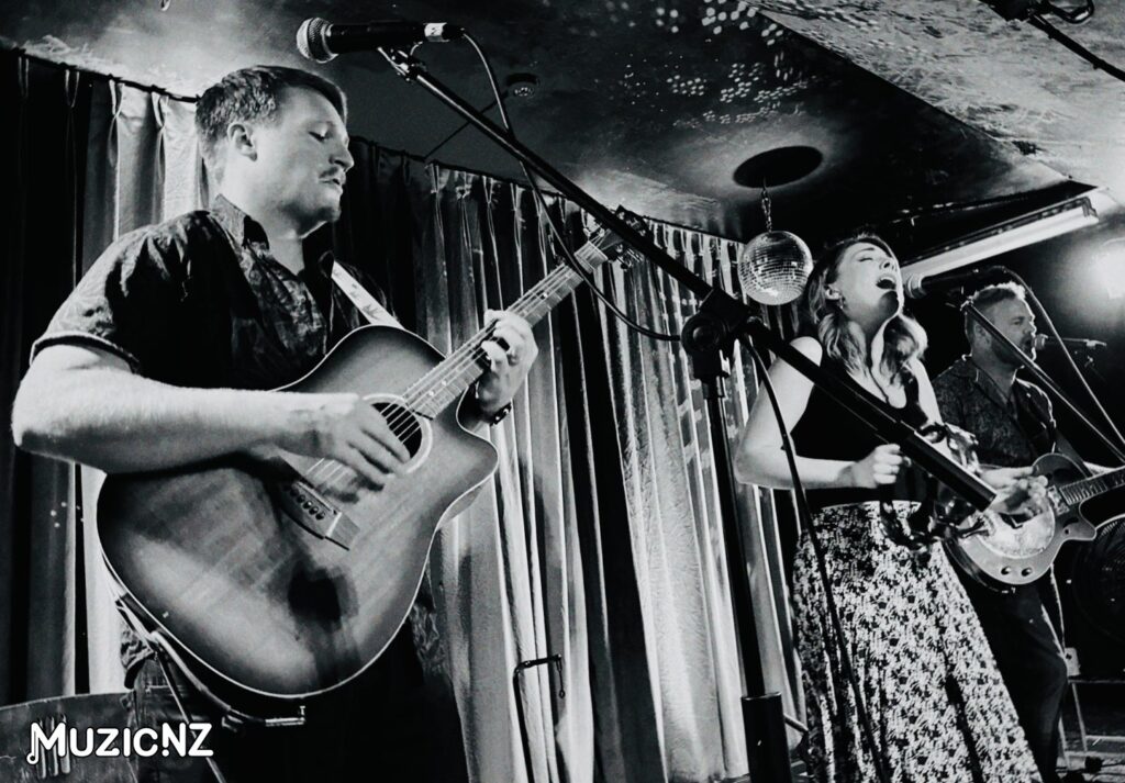 South For Winter @ Nivara Lounge, Hamilton 31/01/2025