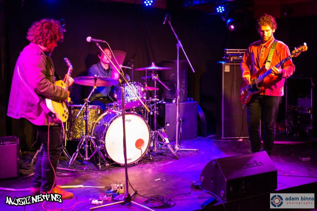 Starr @ The Captain Cook Hotel, Dunedin 22/11/18