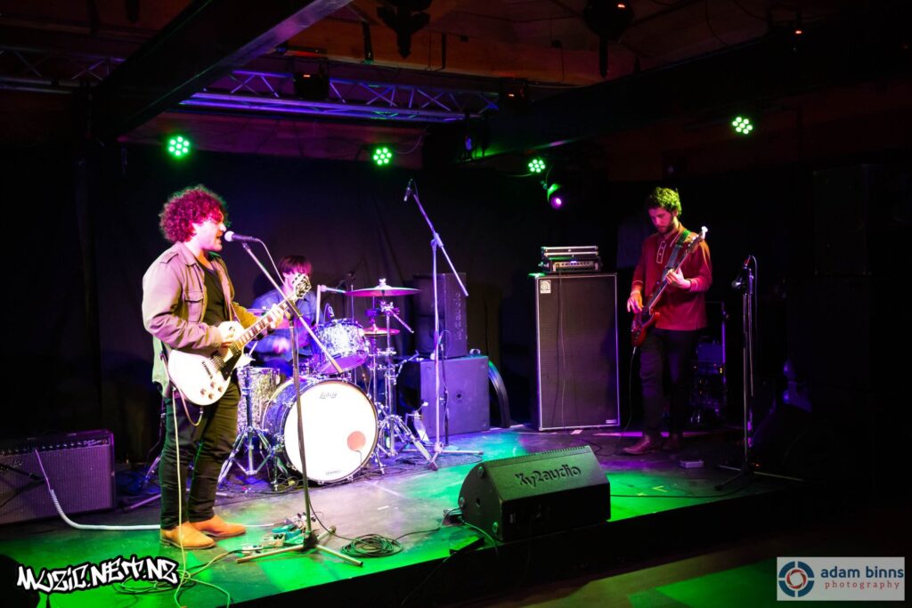 Starr @ The Captain Cook Hotel, Dunedin 22/11/18