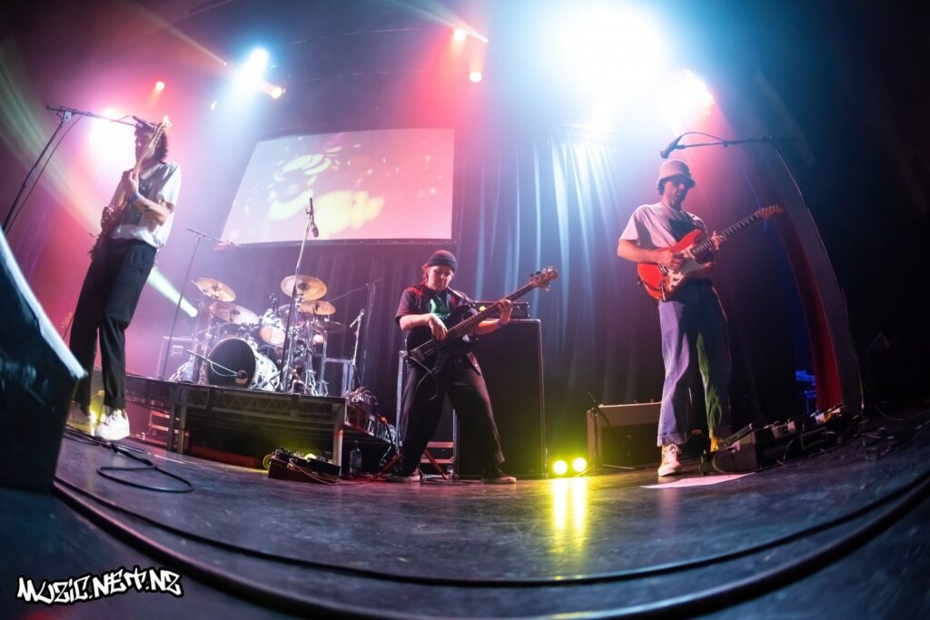 Summer Thieves @ Ngaio Marsh Theatre, Christchurch 22/09/2022
