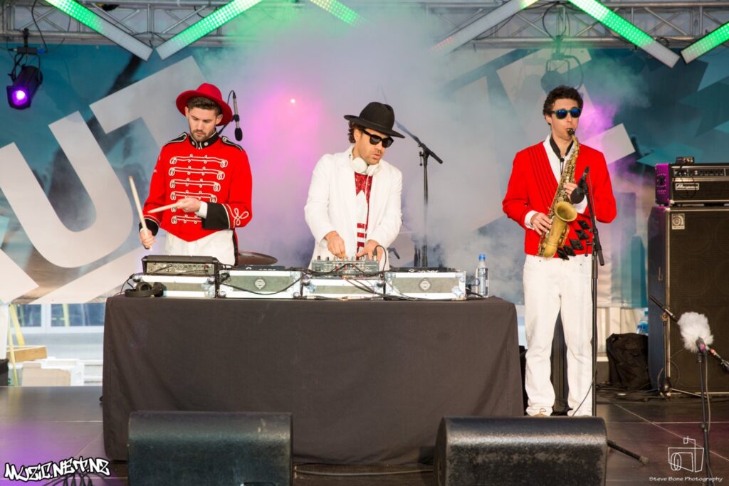 Sweet Mix Kids @ Hikuwai Plaza, Auckland 27/08/2016