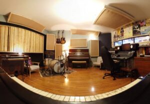 Mnz Interview: Cross Section S01 / E02 Tom Broome 5