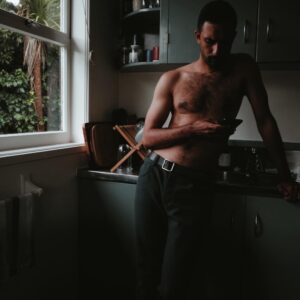 Afro Kiwi Artist Adv Releases His New Single 'bubblebath'