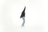 Andrew Papas Premieres The Video For 'troublemaker' On Zm Online