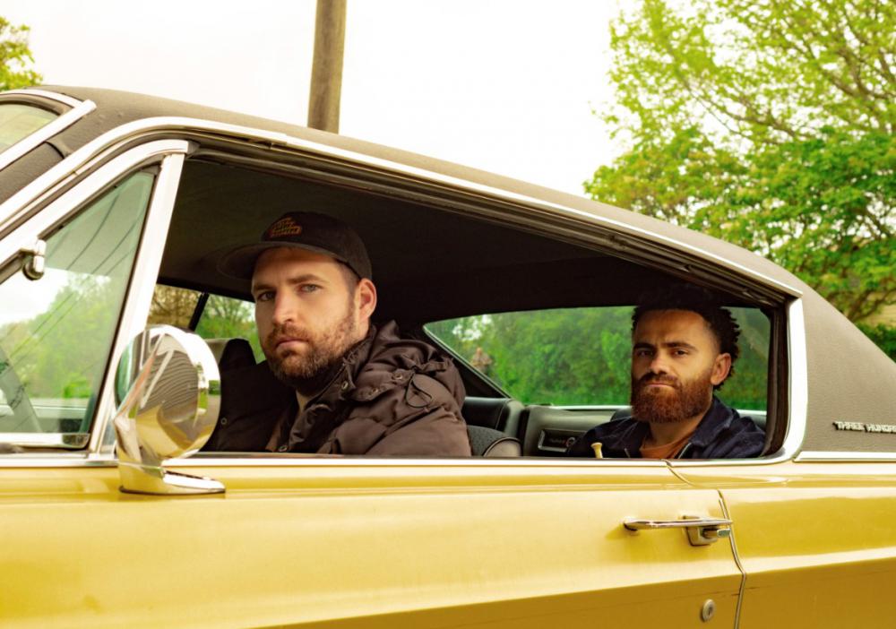And$um Drops New Track 'high Beams' Ft. Vallé