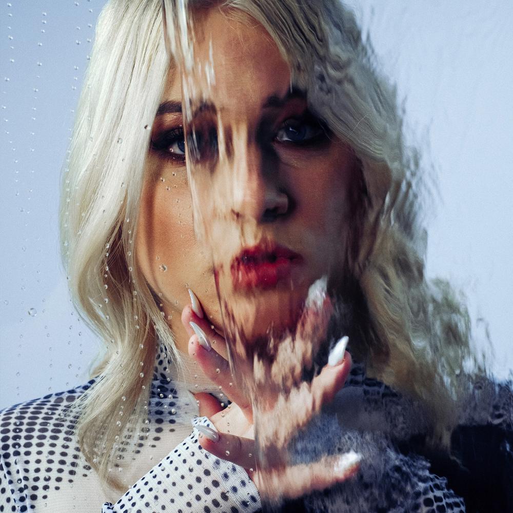 Aotearoa Artist Michèle Ducray Unveils Relatably Quirky New Single, 'ace Of Spades'
