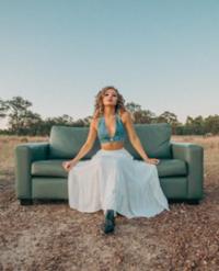 Aotearoa Country Darling Abby Christo Delivers Dreamy Single + Video 'note To Self'