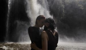 Aotearoa Vocalist/producer Lola, Releases 'portal' Music Video