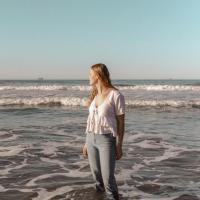 Break Through Artist Caitlin Releases Mellow Single 'kitchen'