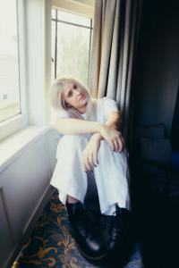 Bridges Delivers An Impeccable Piece Of Pop With New Single 'pills'